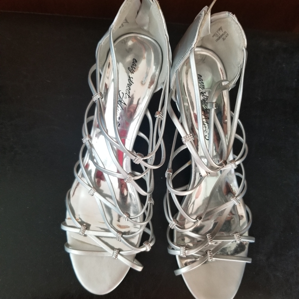 Silver strappy wedding heels Easy Street 11W